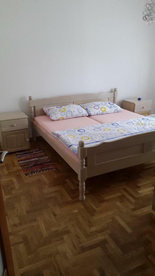 Apartmani Lamani Бибине Екстериор снимка