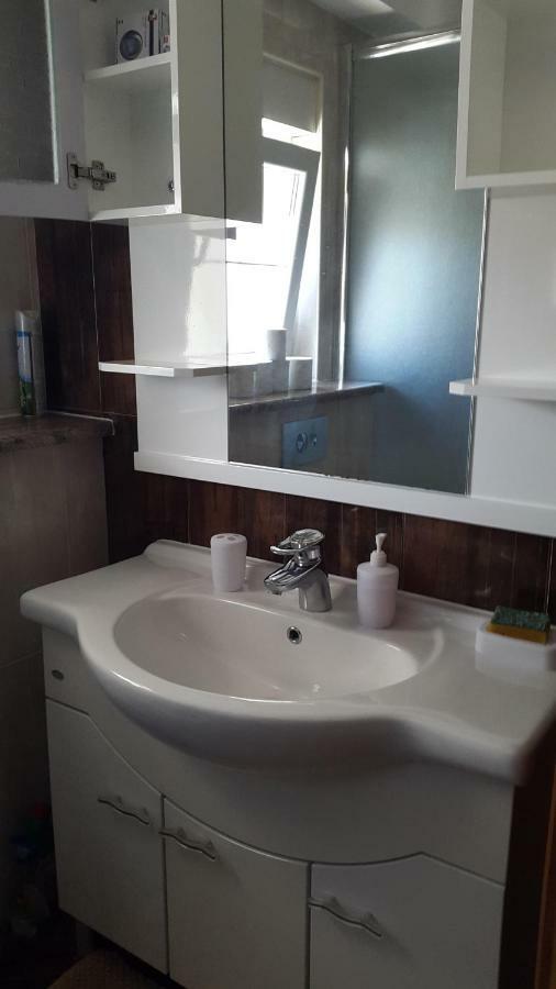 Apartmani Lamani Бибине Екстериор снимка