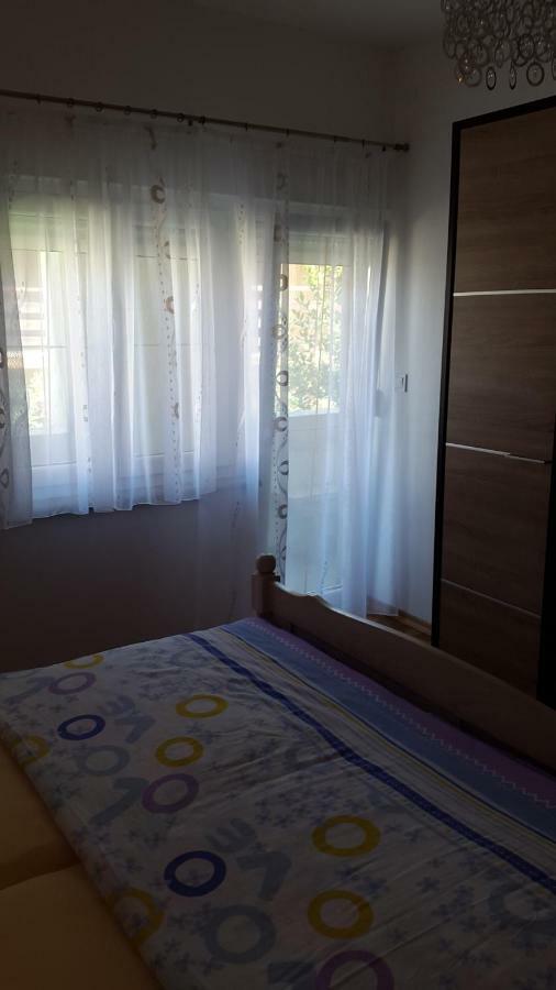 Apartmani Lamani Бибине Екстериор снимка