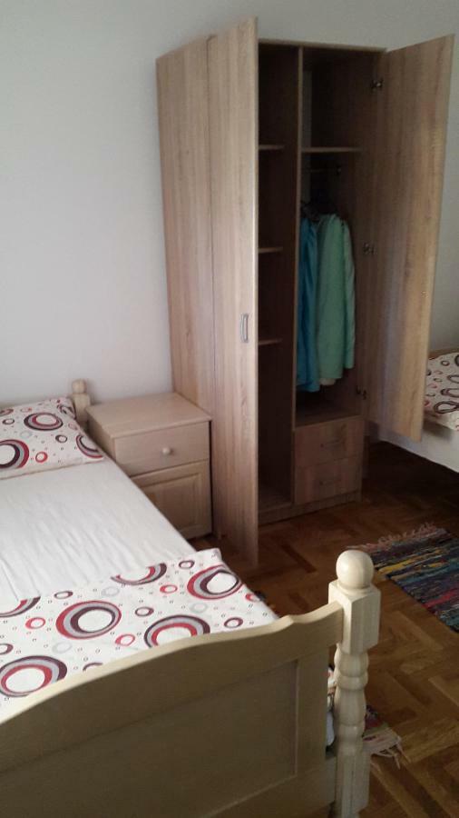 Apartmani Lamani Бибине Екстериор снимка