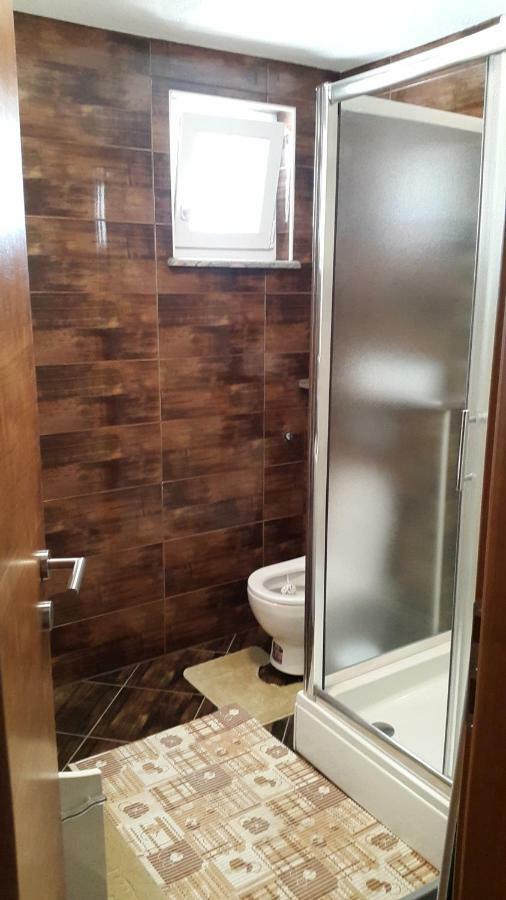 Apartmani Lamani Бибине Екстериор снимка