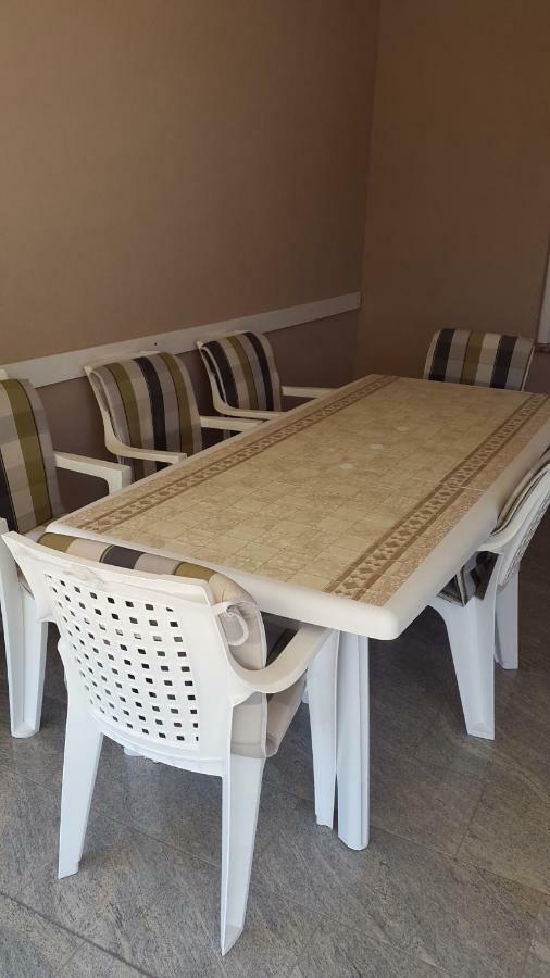 Apartmani Lamani Бибине Екстериор снимка