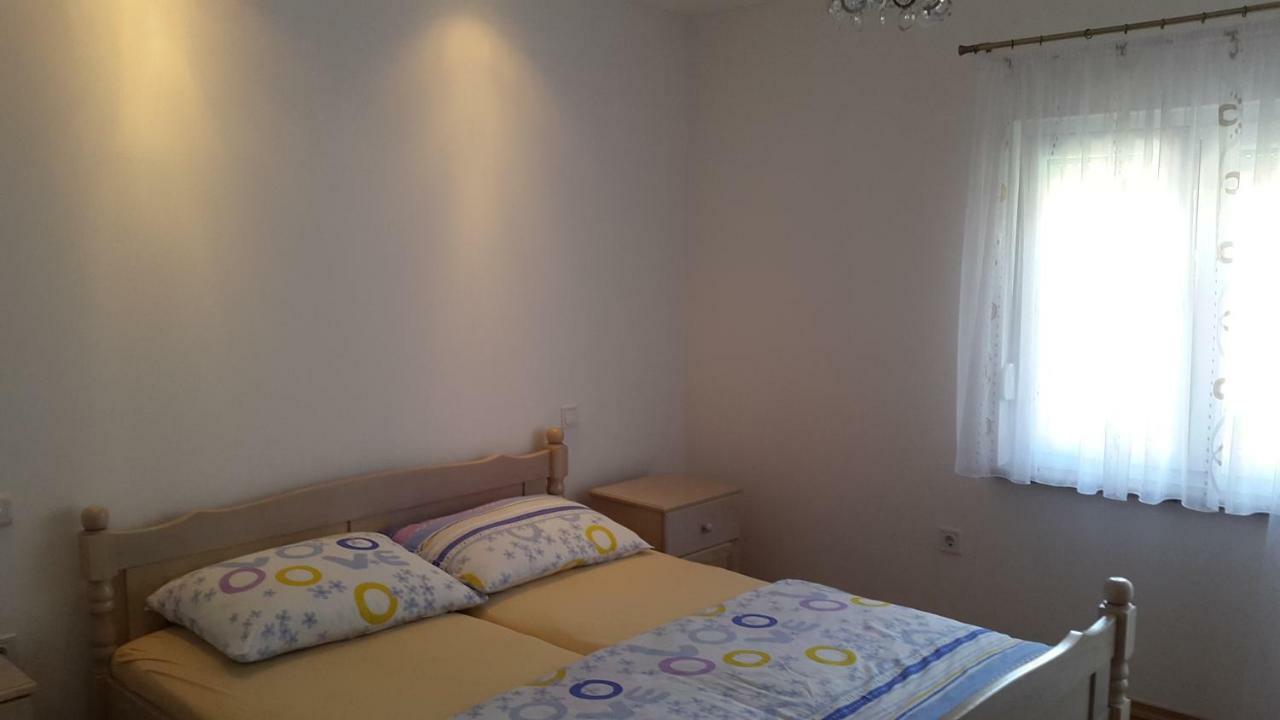 Apartmani Lamani Бибине Екстериор снимка
