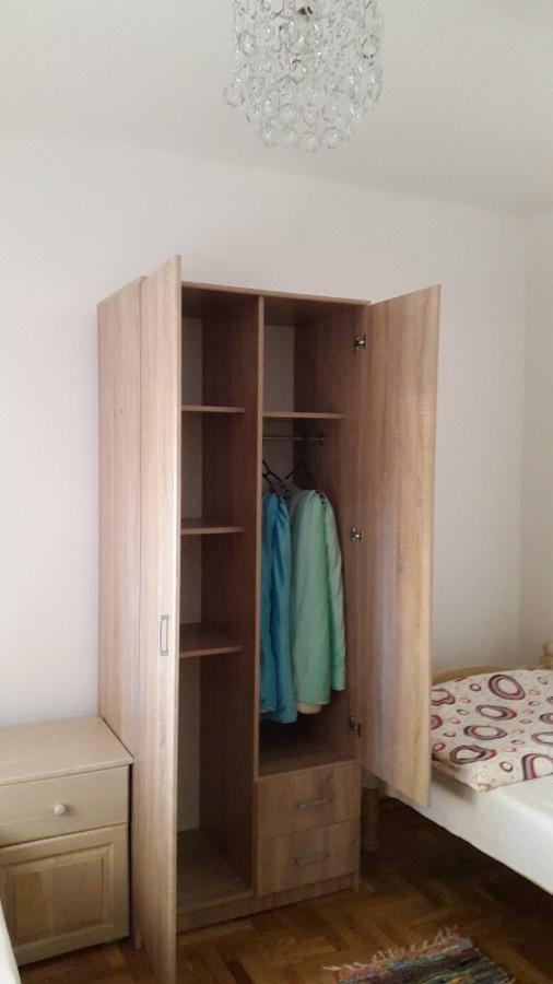 Apartmani Lamani Бибине Екстериор снимка