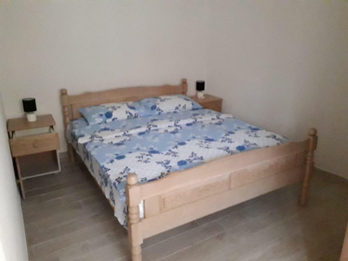 Apartmani Lamani Бибине Екстериор снимка