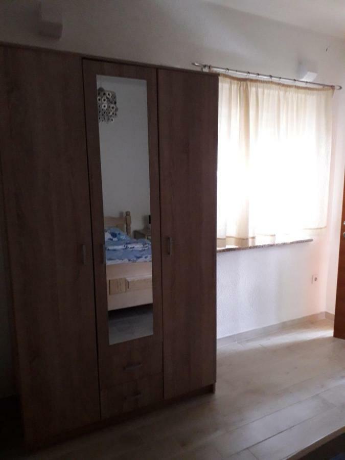 Apartmani Lamani Бибине Екстериор снимка